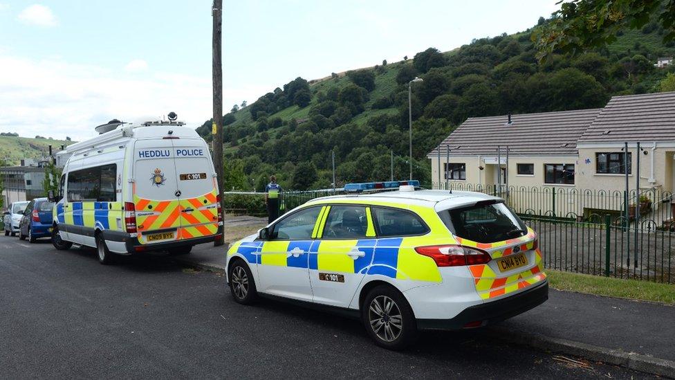 Police outside house in Elliotstown