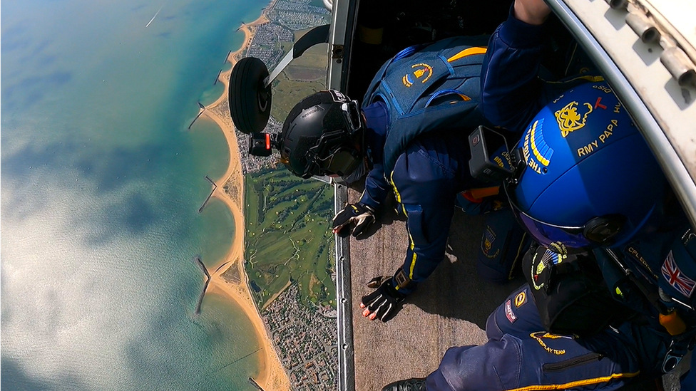 Tigers Army Parachute Display Team