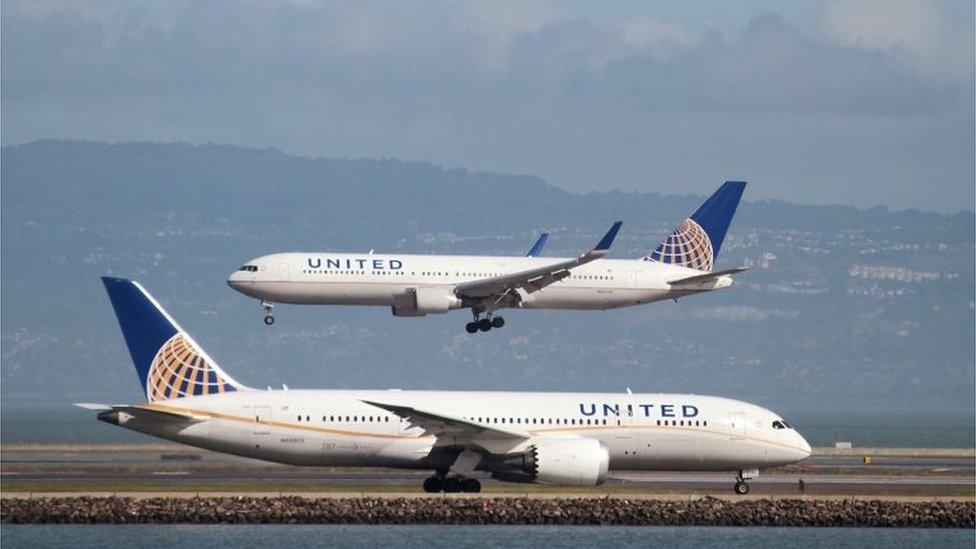 United Airlines planes in San Francisco.