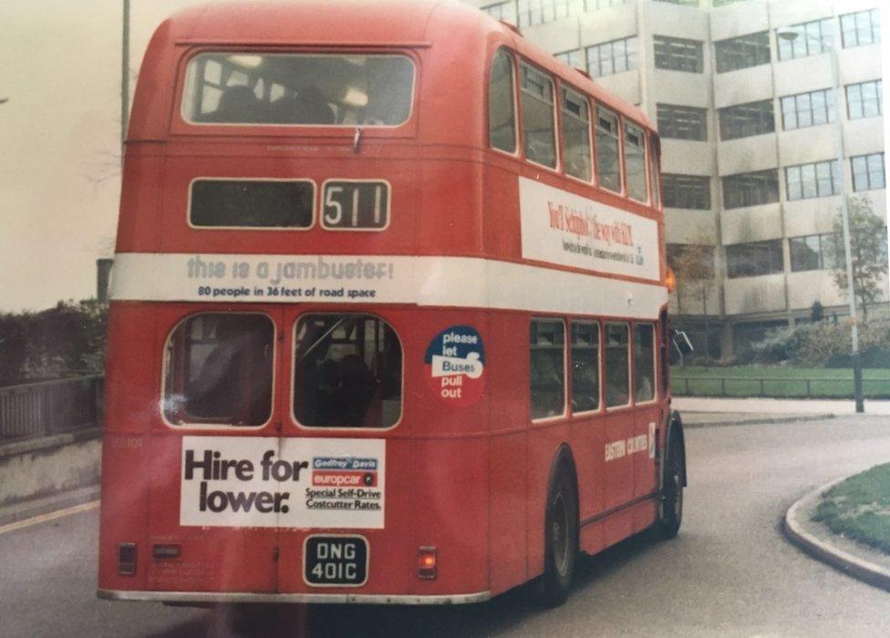 University 511 bus in Norwich