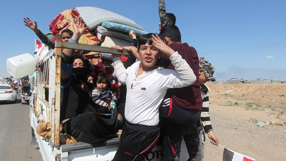 Al-Alam residents return to their homes in 2015