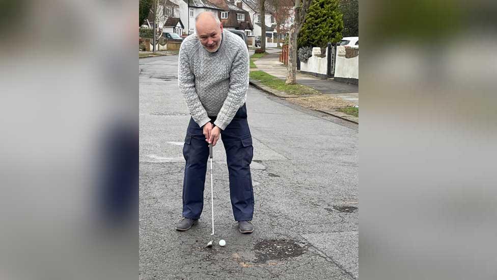 Steve Aylen plays golf in Woodside, Leigh-on-Sea