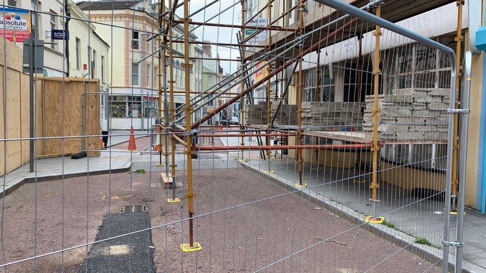 Scaffolding in front of the fenced off Auldyn House