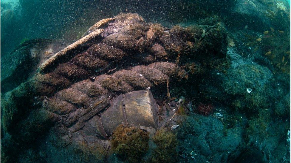 HMS Invincible 1744