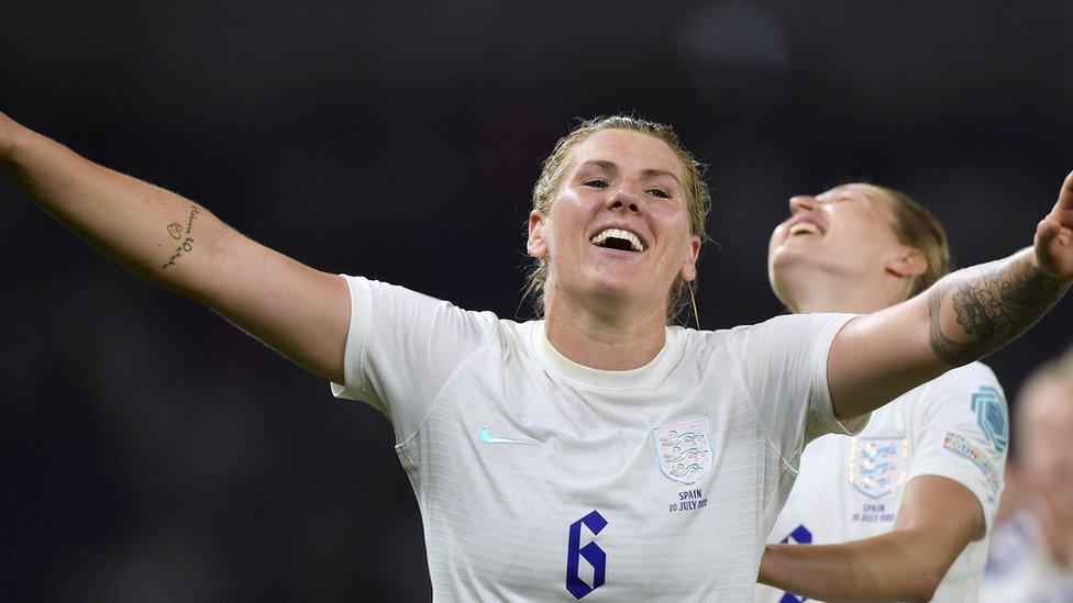 Millie-bright-celebrates