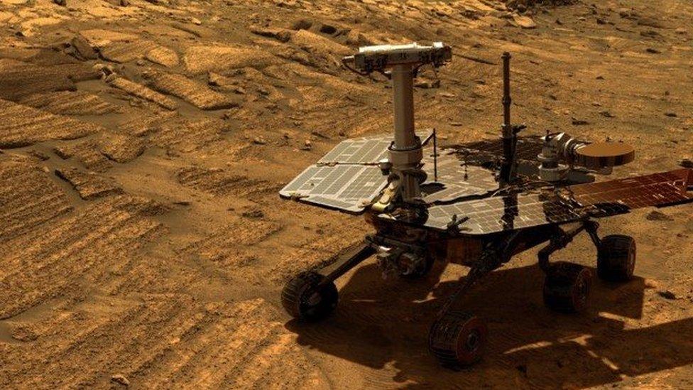 Oppy roaming the planet