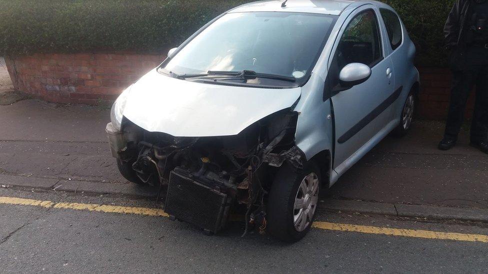 The Toyota Aygo with its front bumper missing