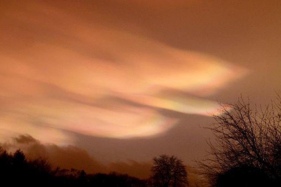 Nacreous clouds Crook of Devon