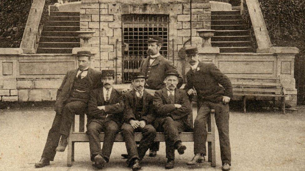 Bristol zoo keepers in 1900