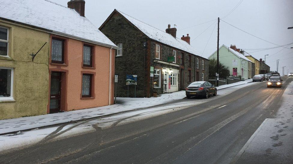 Snow in Crymych, Pembrokeshire