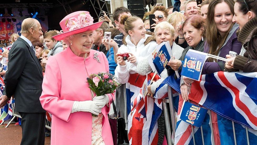 Queen Elizabeth meets well wishers in George Square, Glasgow during a visit to Scotland as part of her Diamond Jubilee Tour