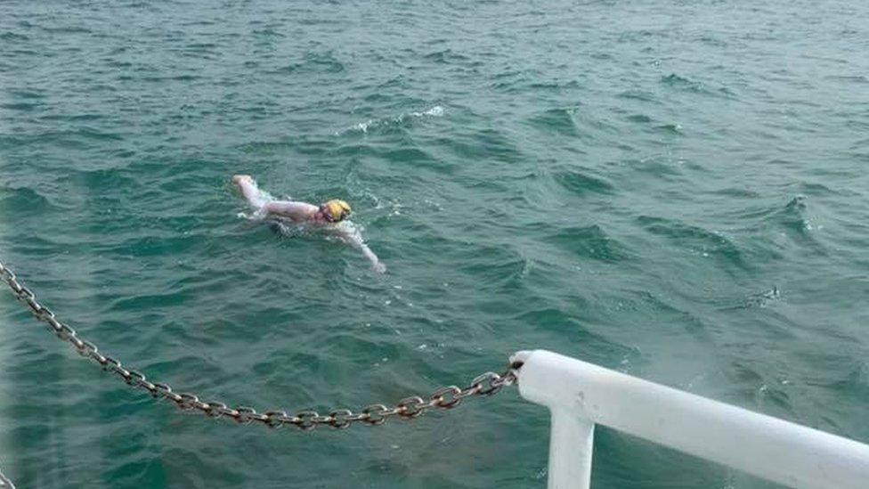 Sarah Thomas swimming in the English Channel