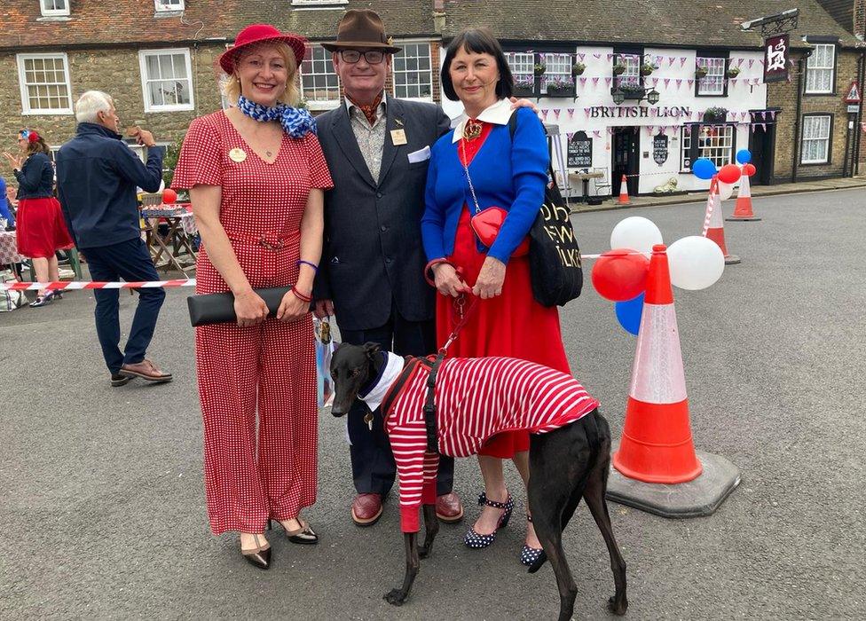 Matketa, Dean, Wendy and Cooper the dog are ready were ready party at The Bayle in Folkestone!!