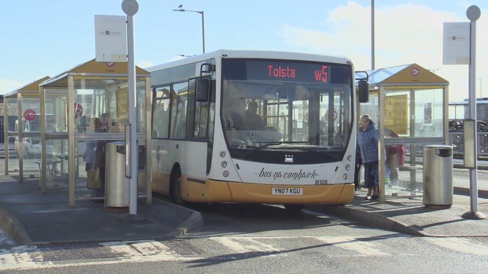 Bus