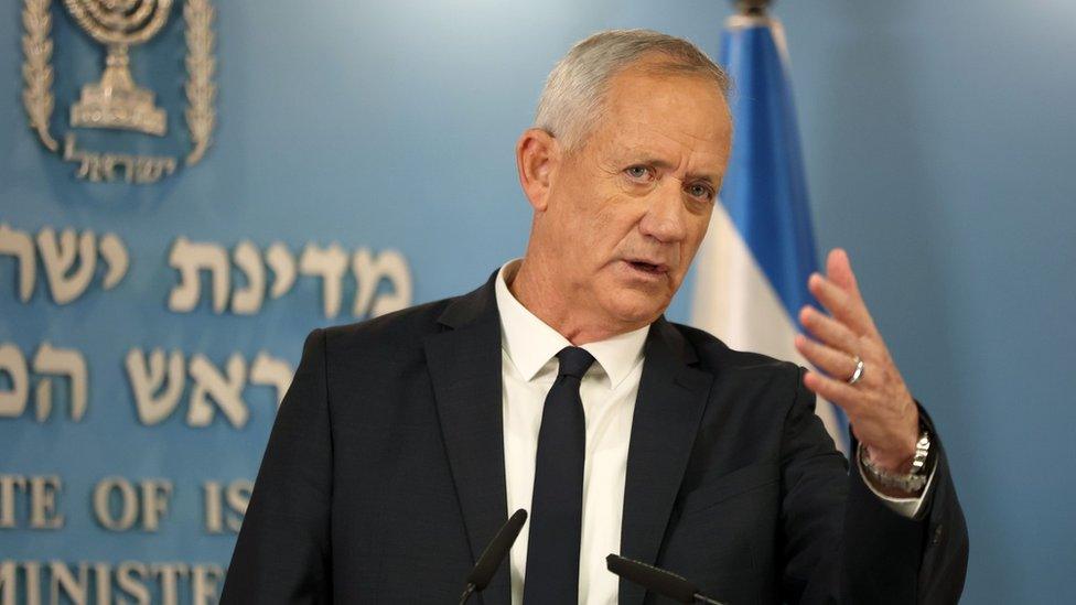 Israeli Defence Minister Benny Gantz delivers a statement at the Israeli prime minister's office in Jerusalem (12 October 2022)