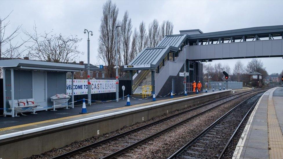 Castleford station