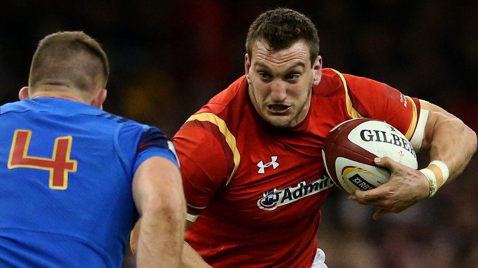 Sam Warburton prepares for impact with Paul Jedrasiak