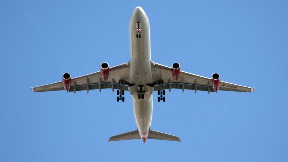 An Airbus A340-313