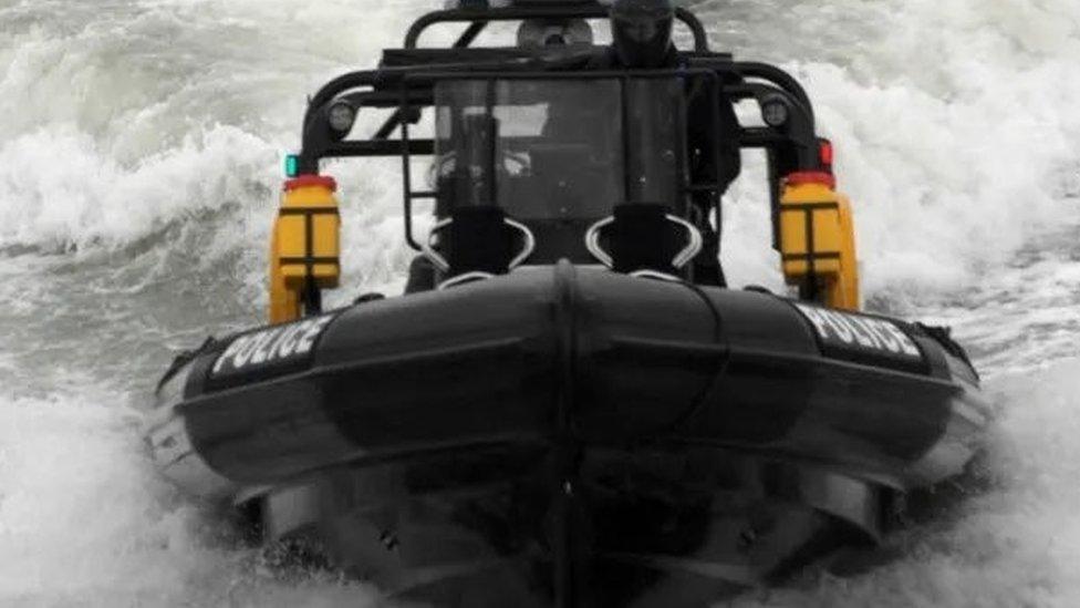 Hampshire police marine unit