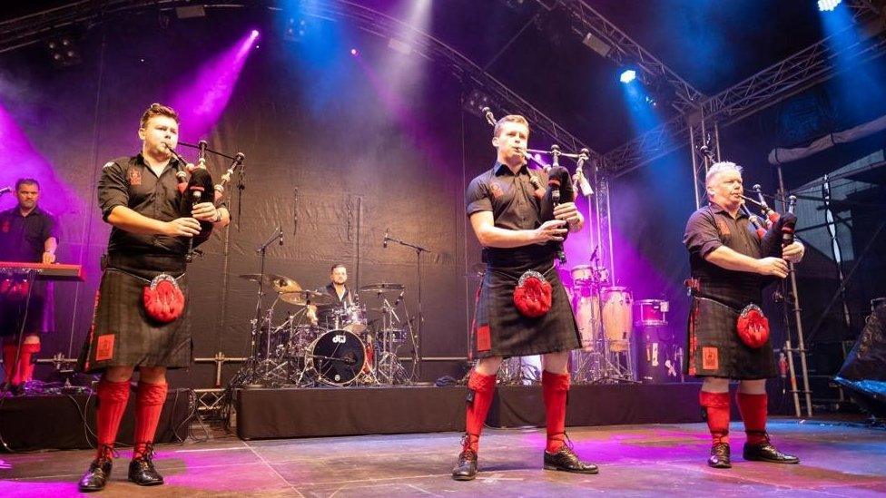 Red Hot Chilli Pipers