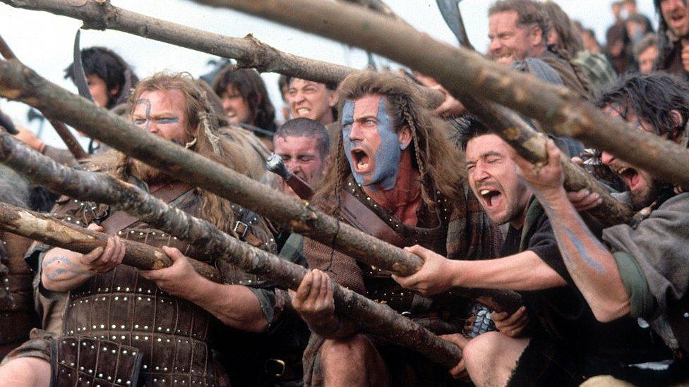 Mel Gibson in a scene from the film 'Braveheart', 1995. (Photo by 20th Century-Fox/Getty Images)