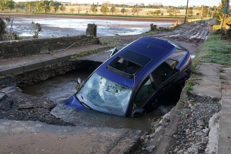 Car, Dundee