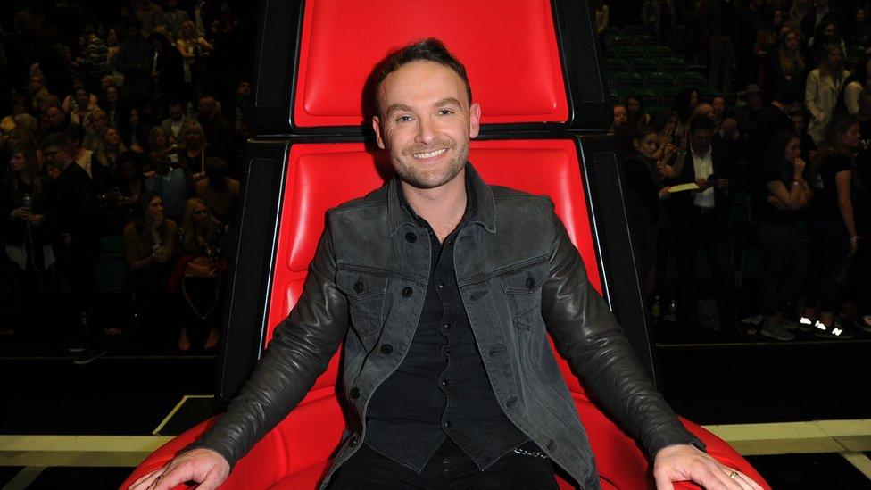 Kevin Simm on The Voice red chair