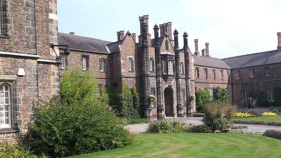 Entrance to the Quad, York St John University