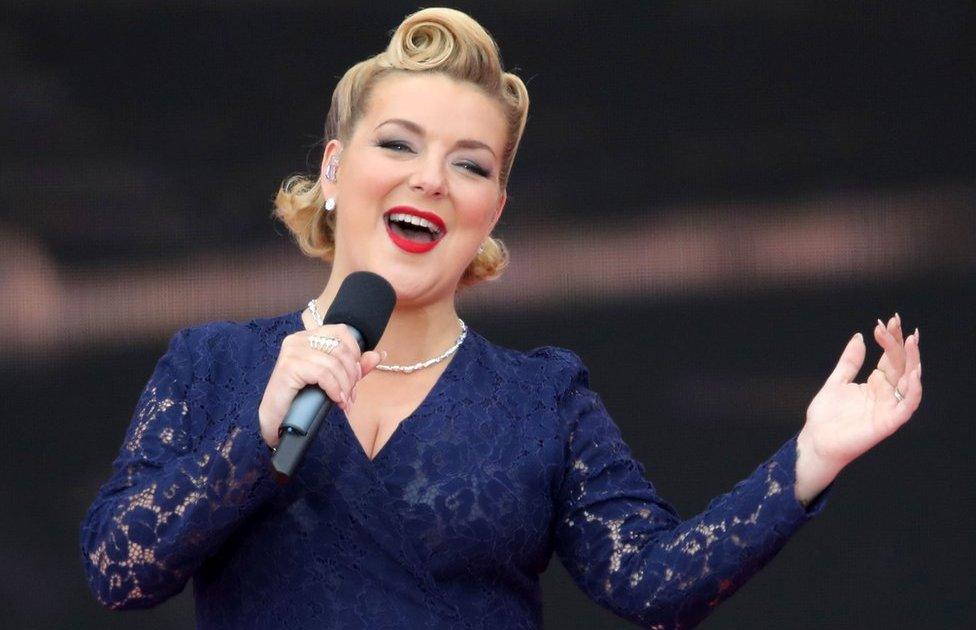 Sheridan Smith singing