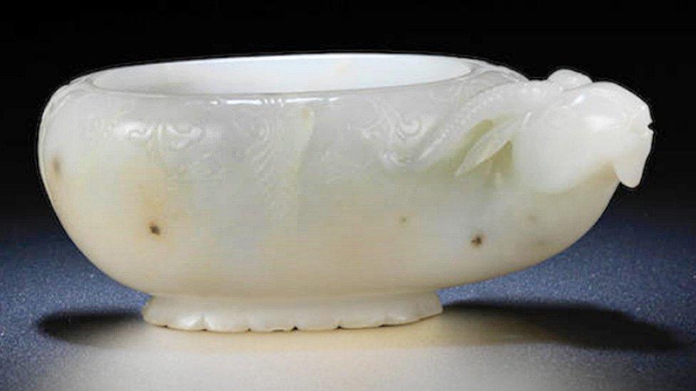 White jade ram-head washer