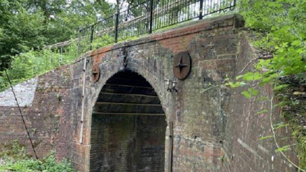 Bridge 12 - Isle of Wight Steam Railway