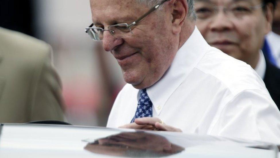 Peru's President Pedro Pablo Kuczynski gets into his car at the Da Nang International airport ahead of the 25th Asia-Pacific Economic Cooperation summit (APEC) in Da Nang, Vietnam, 09 November 2017.