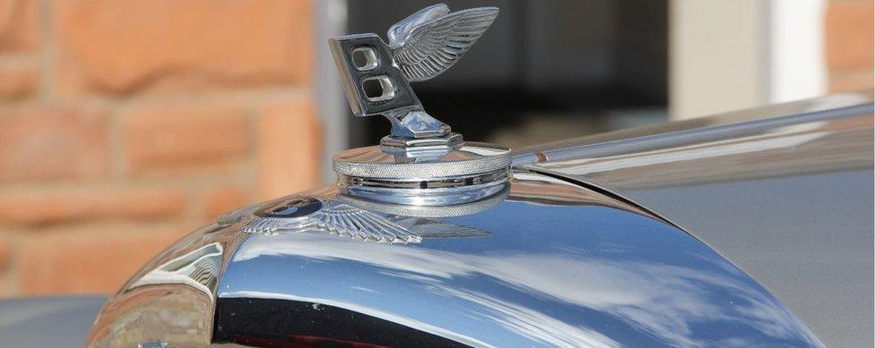 Bentley badge