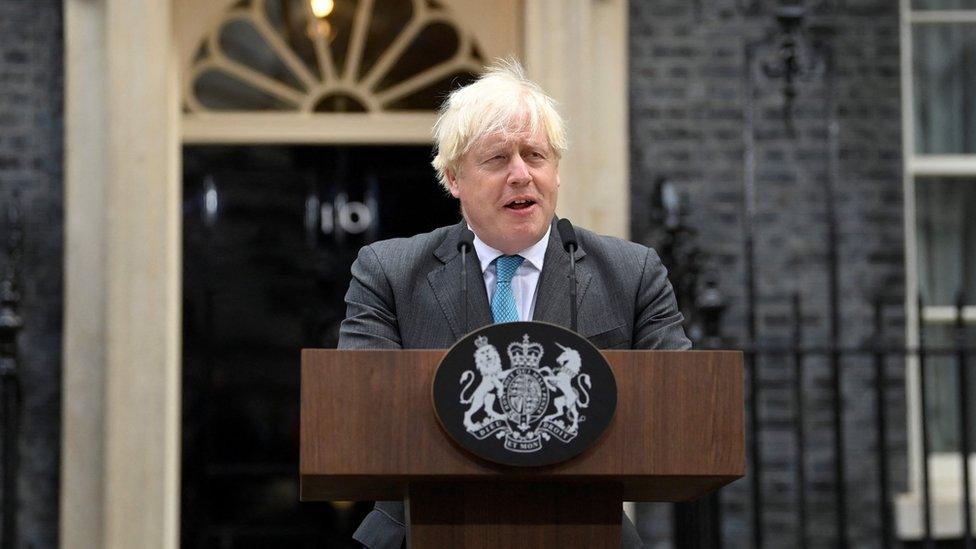 Boris Johnson tu allan i Rif 10