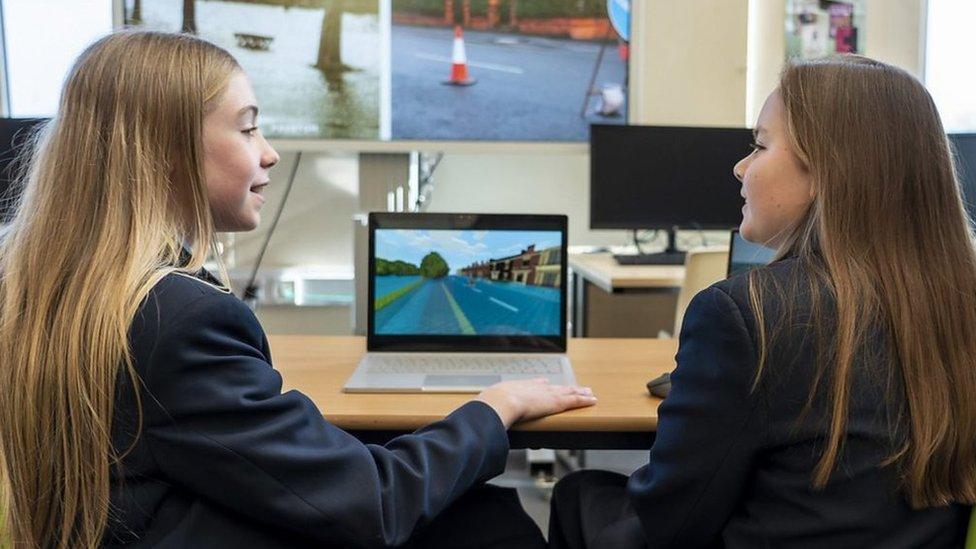 The Environment Agency is teaming up with Minecraft to help tackle problem flooding in the UK.