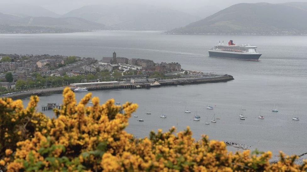 Cunard's Queen Mary 2 ocean liner arriving into Greenock in May 2015