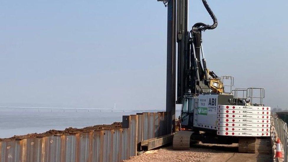 Flood defence work at Avonmouth