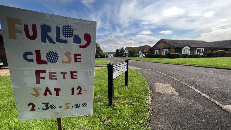 sign showing the Furlong Close Fete