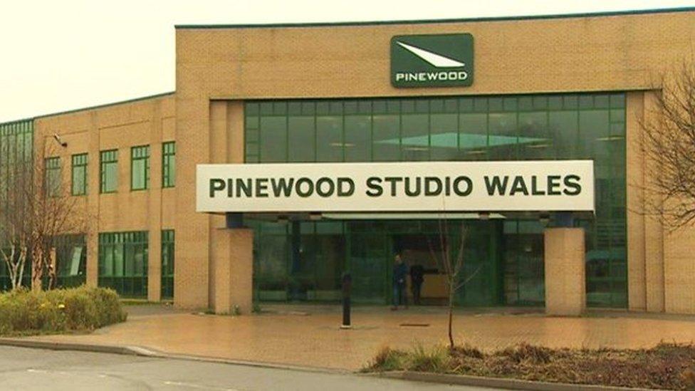 pinewood cymru