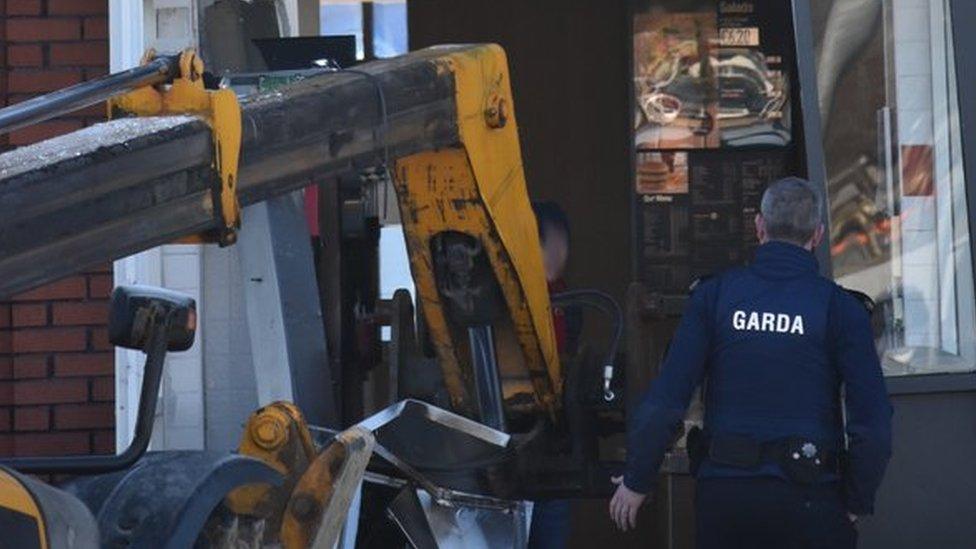 Digger used in robbery