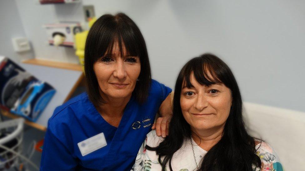 Julia Warwick (l) and Catherine Kirkup