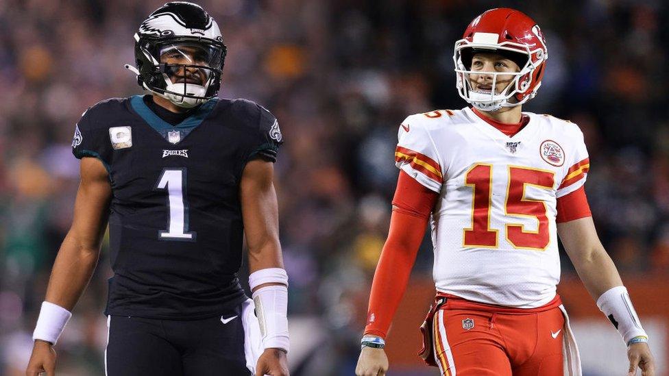 Quarterbacks Jalen Hurts of the Philadelphia Eagles (L) and Patrick Mahomes of the Kansas City Chiefs (R),