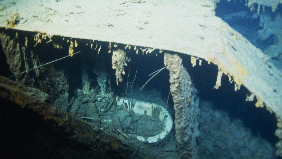 Captain's bathtub