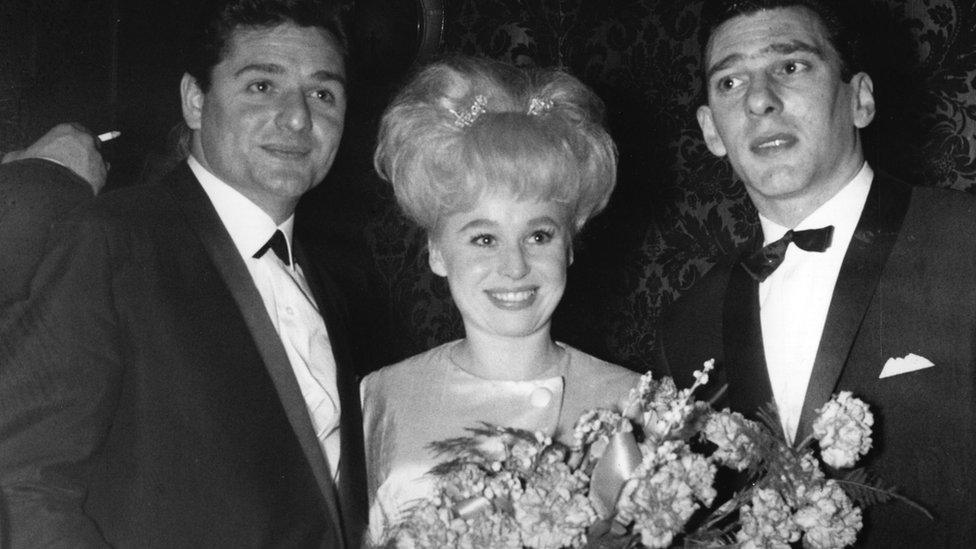 Barbara Windsor with Ronnie Knight (left) and Reggie Kray