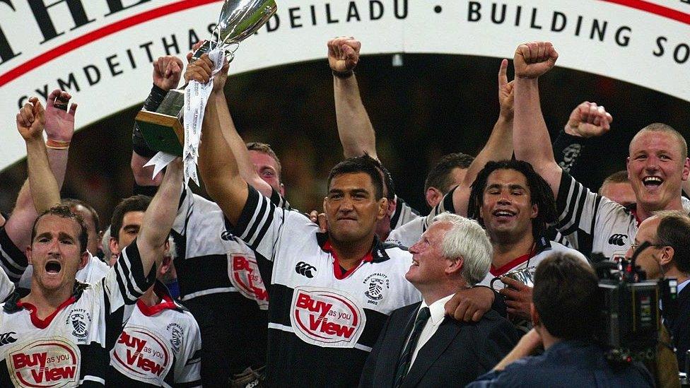 Pontypridd yn fuddugol