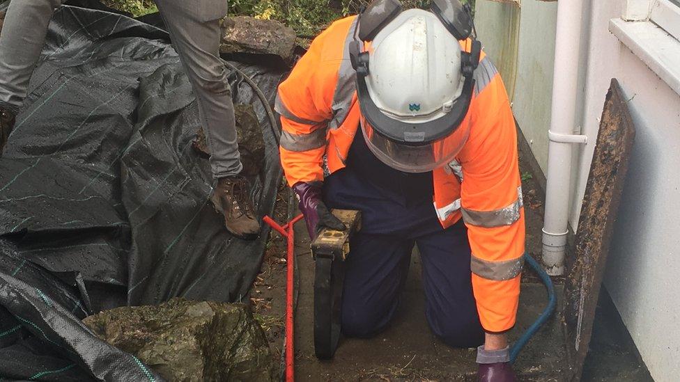 Welsh water cleaning drains