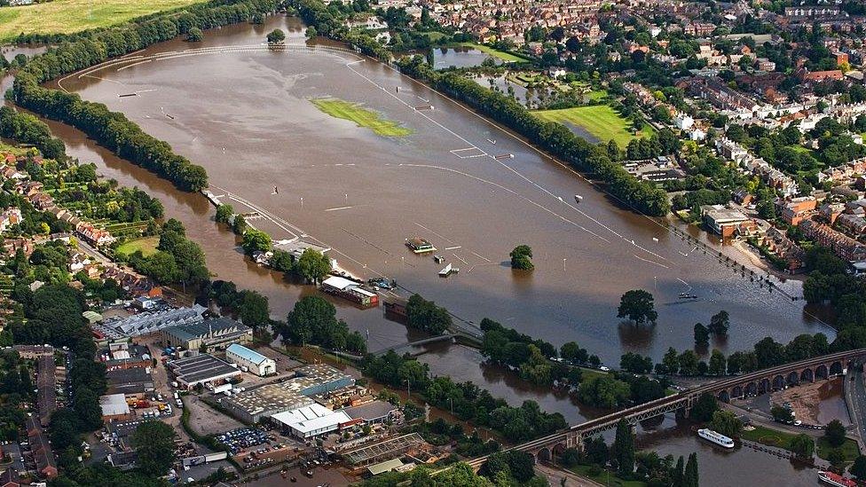 Flooding Worcester 2007