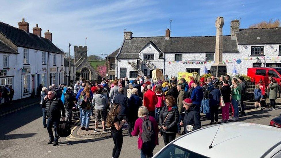 Protest Llanilltud Fawr