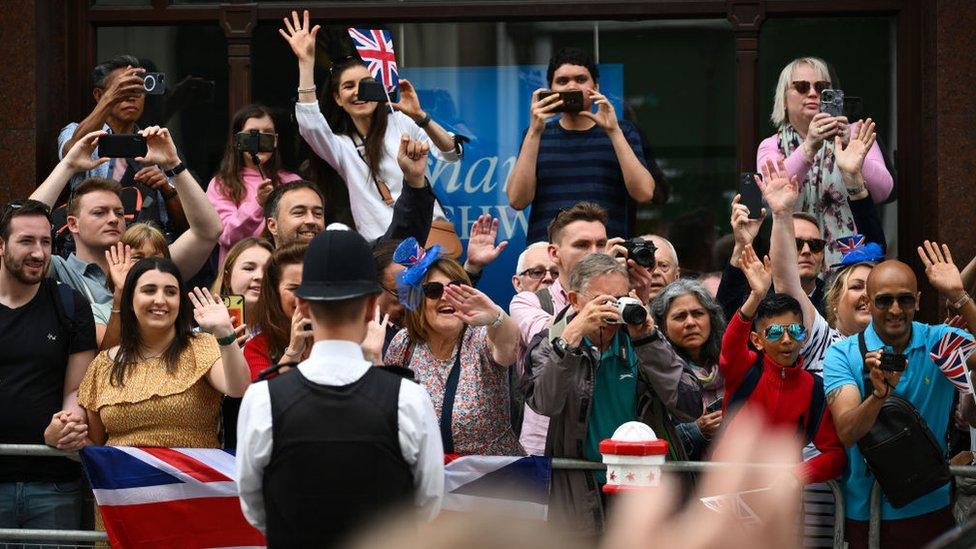 Crowds outside St Paul's Cathedral