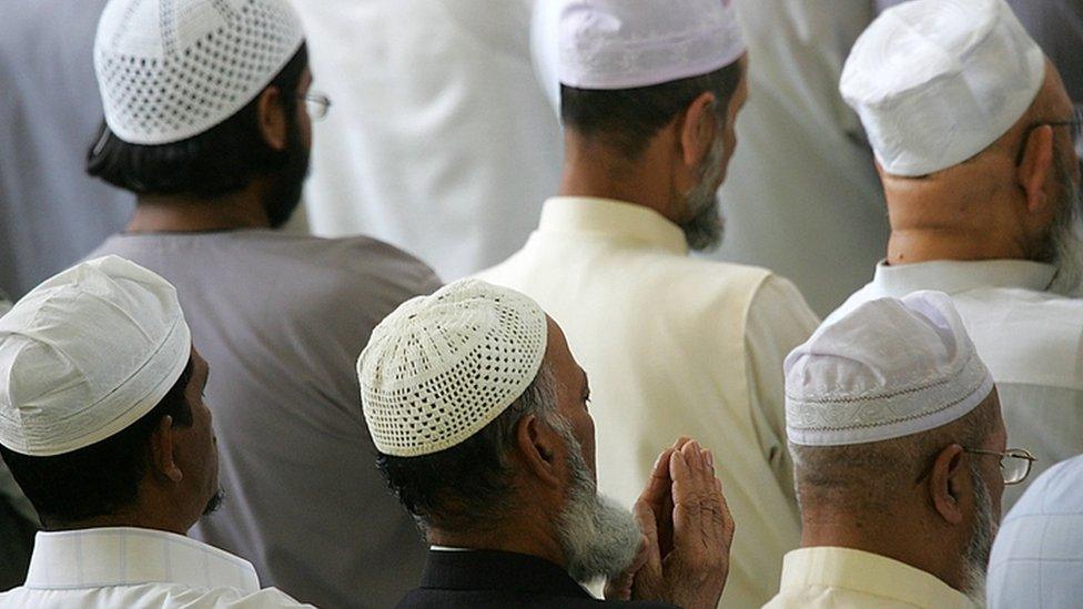 British Muslims pray